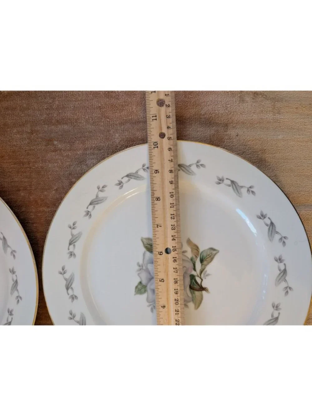 Set of 4 Yamaka China Porcelain Dinner Plates Rosalinda Pattern #2318